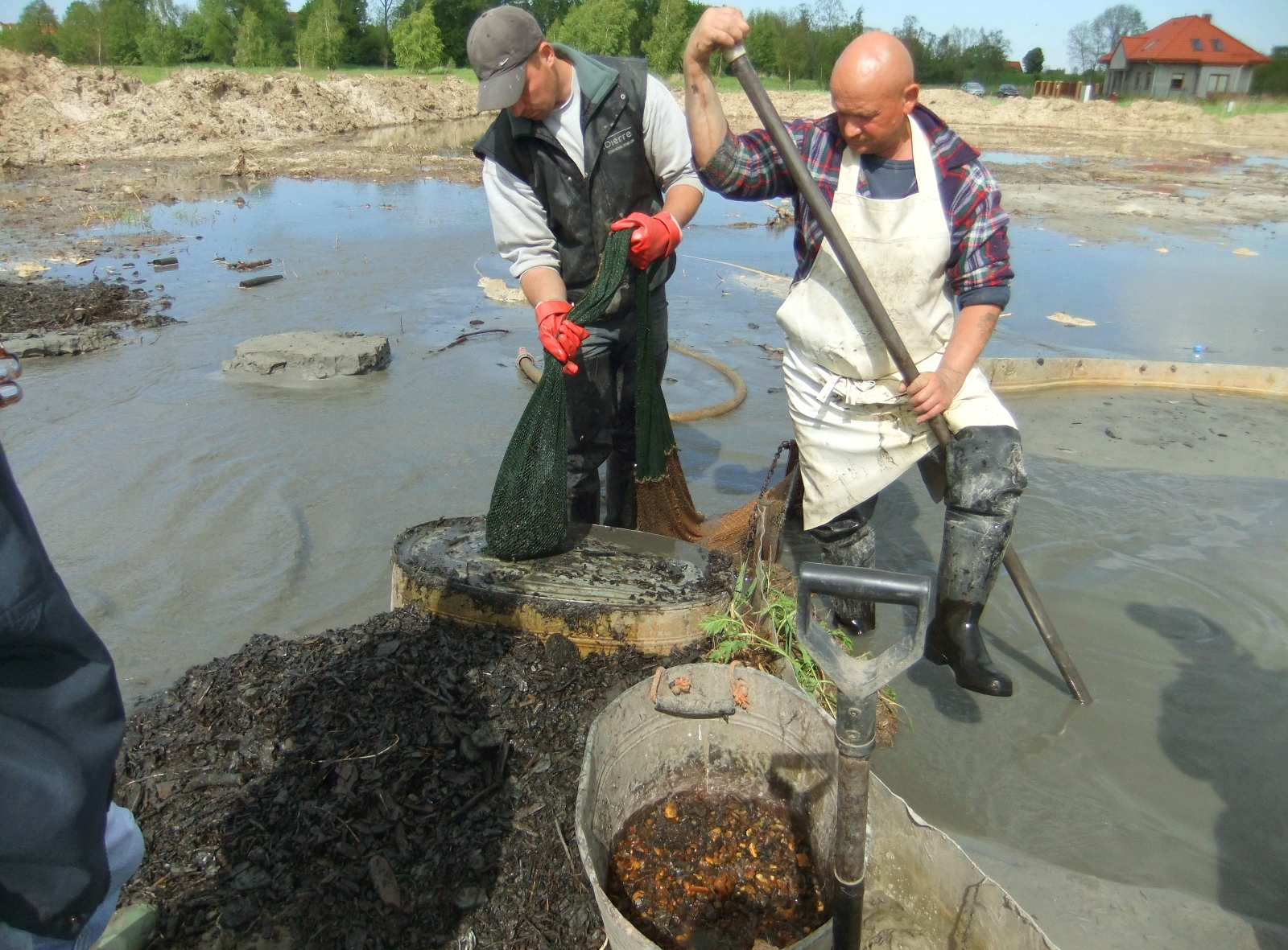 Hydraulische Bernsteinförderung in Polen im Weichseldelta bei Wiślinka, Foto: Knut Rudloff